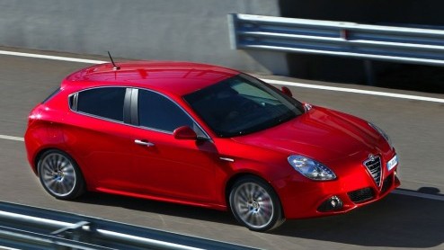 Alfa vindt dat leuk autorijden niet te duur hoeft te zijn en komt daarom met een Giulietta 1.4 Turbo 120 voorzien van een LPG-installatie. Deze Italiaan op autogas staat nu bij de dealer vanaf 27.050