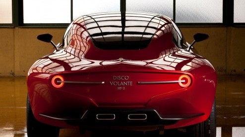 Collectorsitem, musthave, uniek, het gaat allemaal op voor de Alfa Romeo C52 Disco Volante. Deze bijzondere tweezitter werd vorige week gepresenteerd in Genve en zal in beperkte oplage beschikbaar wo