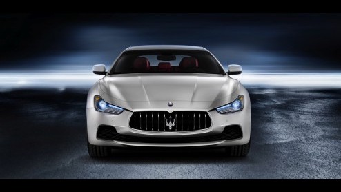 Maserati heeft eerder dit jaar in Shanghai de Ghibli uit de doeken gedaan. Vanaf augustus staat hij bij de dealer. Prijzen beginnen bij 80.376 euro.
