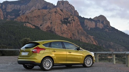 Gisteren hebben we uitgebreid kunnen testrijden met de nieuwe Ford Focus. Vandaag biedt het programma ook die mogelijkheid, al wisselen we de sleutels om van de 2.0 TDCi Powershift voor een 1.6 liter