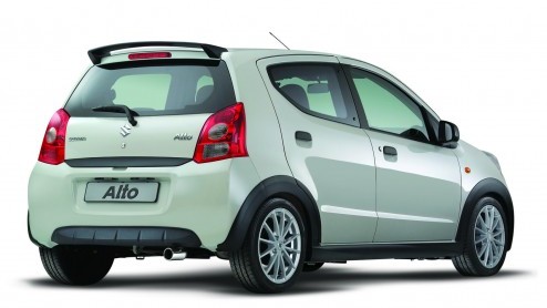 Suzuki luidt de zomer in met de Alto Cool. Die is niet alleen met een gratis airco uitgerust maar ook met een radio/cd-speler voor nop. Hij is tijdelijk leverbaar vanaf 8499 euro.