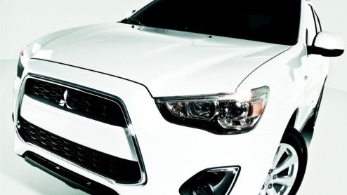 Volgende nieuwkomer op de autobeurs in New York is de Mitsubishi Outlander Sport gepresenteerd. De compacte crossover, die bij ons te boek staat als ASX heeft een facelift gekregen.