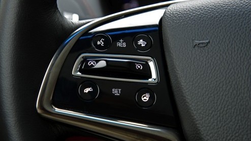 Momenteel maken we in Frankfurt kennis met de nieuwe Cadillac ATS, een sportsedan in een luxeverpakking die tegen de schenen van de Duitse concurrentie moet gaan schoppen. Hij is binnenkort leverbaar