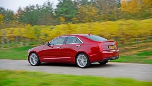 Als Cadillac een nieuwe ATS aankondigt en m een sportsedan noemt, dan staan onze zintuigen direct op scherp. Maakt het Amerikaanse merk die belofte waar? Past hij in beoogde straatje van de Audi A4, 
