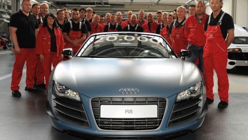De Audi-fabriek in Neckarsulm heeft een mijlpaal bereikt; na zes jaar zijn er daar 20.000 exemplaren van de R8 geproduceerd. De Audi R8 e-tron en het faceliftmodel zullen dat aantal nog verder verhoge