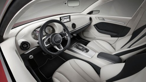 Audi maakt de A3 concept officieel. Hij debuteert als sedan, aangezien die carrosserievariant ook voor de compacte middenklasser is weggelegd. Bescheiden als de Duitsers zijn zit er een dijk van een v