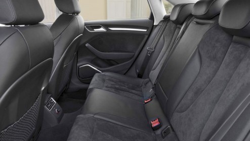 Autotest van Audi A3 Limousine, de nieuwe vierdeurs A3 Sedan die dit najaar bij de dealer staat. Iets sportiever dan de andere A3's, maar met een vleugje chique.
