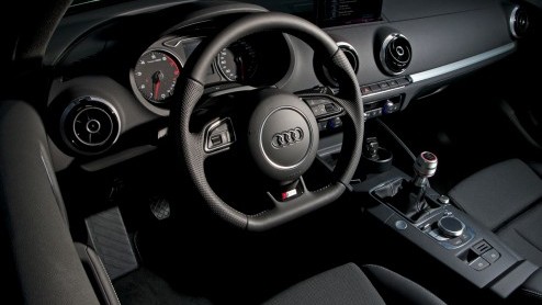 Toen Audi in april de nieuwe A3 introduceerde, was meteen duidelijk dat de vijfdeursversie al ver in de pijplijn zat. Hij heet weer Sportback en al moet de klant er nog minimaal tot februari 2013 op w