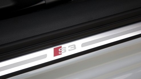Audi S3 2.0 TFSI 300 pk autotest. Ook verkrijgbaar als Sportback en later als Limousine.