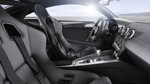 Voor het jaarlijkse feestje aan de Oostenrijkse Wrthersee heeft Audi de TT op dieet gezet. Het resultaat is de TT ultra quattro concept
