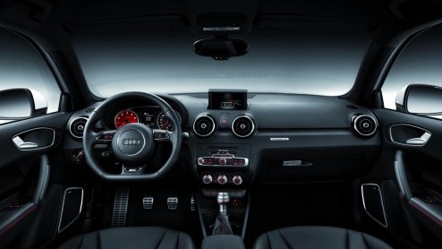 Geen RS1, maar gewoon Audi A1 quattro. De nieuwe supersportieve telg is nu digitaal officieel bekend gemaakt. In het voorjaar staat de 256 pk sterke A1 in Genve en vanaf de zomer kun je rijden. Meer 