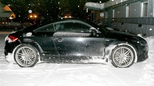 Werden we onlangs in Detroit al verblijd met de Audi TTS, wordt er ondertussen een nog krachtigere versie gespot, de Audi TT RS. Het kan niet op bij de Duitsers, want het model moet in de lente van 20