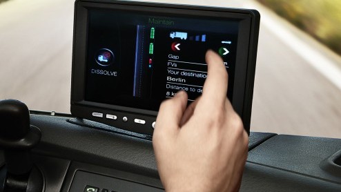 Autonoom rijden, het komt er aan, eerst als automatisch treintje rijden op de snelweg.