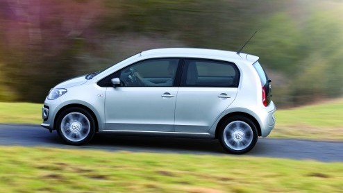 Autoverkopen Nederland in mei 2013 gedaald met 37%. Kia, Jaguar, Dacia en Mitsubishi scoren als enige merk een plus.