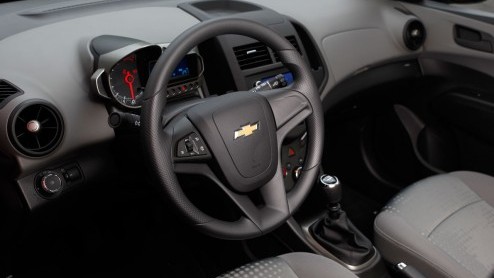 De Chevrolet Aveo zoals we die tot nu toe hebben gekend is bij ons nooit een hoogvlieger geweest. Het model was gebaseerd op de Daewoo Kalos en kon buiten zijn vriendelijke prijskaart niet echt potten