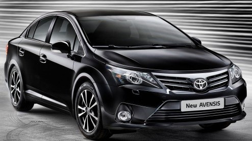 Nadat Toyota de vernieuwde Avensis heeft voorgesteld is het tijd voor de vernieuwde prijzen. Nog voor de jaarwisseling staat het faceliftmodel bij de dealer vanaf 24.990 euro.