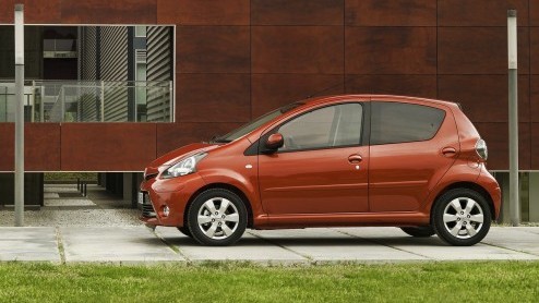 EuroNCAP heeft de vernieuwde Toyota Aygo, Peugeot 107 en Citroen C1 nog eens onderworpen aan een crashtest. Het botsinstituut beoordeelt het resultaat met drie sterren. Is dat vreemd? Nee. Wel nieuws: