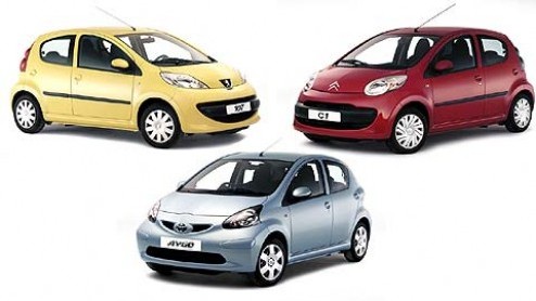 De mensen van Toyota, Citroen en Peugeot zijn ongetwijfeld in hun nopjes. Hun drieling, de Toyota Aygo, Citroen C1 en Peugeot 107 verkopen als de beste in hun segment. Samen zijn ze goed voor de eerst