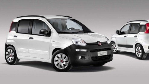 Fiat Panda Panda is een nieuwe uitvoering, gebaseerd op de Panda Pop maar dan zonder in kleur gespoten bumpers. Prijs bedraagt 7995 euro, een besparing van 1700 euro.