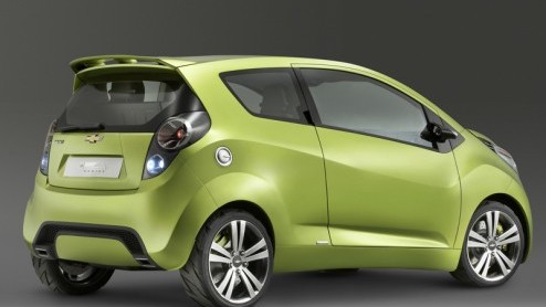 Chevrolet was enige tijd geleden een online stemprocedure gestart om de populariteit van een aantal concepts te meten. De auto met de meeste stemmen werd in productie genomen. De Beat werd de overtuig