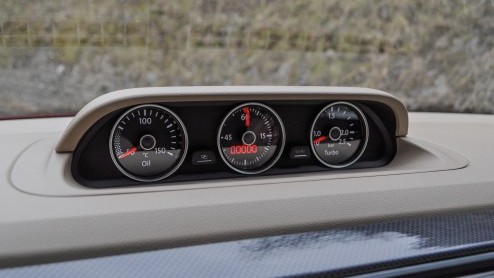 Autotest Volkswagen Beetle Cabriolet 1.4 TSI DSG Sport, een solide rijdende cabrio in een leuk jasje om lekker mee te toeren.