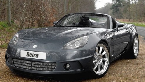 De nieuwe autofabrikant Breckland komt met een sportieve roadster op de proppen. Het Britse merk nam het Kappa-platform van General Motors als basis  waar onder meer de Opel GT op gebaseerd is  en k