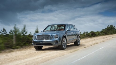 Bentley SUV gaat in productie. Komt in 2016 op de markt. Meest krachtige en luxueuze SUV op de markt.