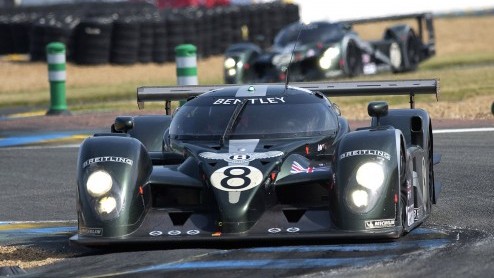 Op 15 juni 2003 passeerde de Bentley Speed 8 met startnummer 7 op de flanken als eerste de finishlijn in de 24 Uur van Le Mans. Bentley viert de overwinning deze zomer tijdens diverse evenementen.