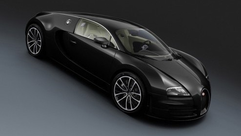 Aan iedereen die al een Bugatti Veyron in de collectie heeft of gewoon een speciaal exemplaar zoekt zijn hier de Veyron Super Sport Black Carbon en Grand Sport Matte White. Er is n maar: je moet er 