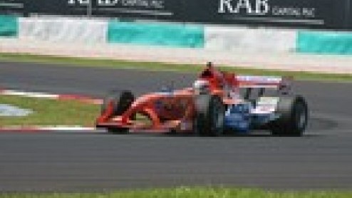 Na een lange rustperiode werd er dit weekend eindelijk weer geraced door de talenten in de A1 Grand Prix. Het schitterende circuit van Sepang in Maleisi was het decor voor de derde ronde van dit mooi