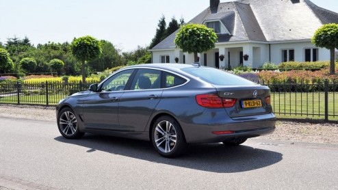Enkele jaren geleden durfde BMW het aan een niet bestaand niche te vullen met de 5 Serie GT. Nu volgt BMW dat recept met de 3 Serie GT.