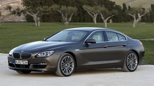 Audi had altijd de naam d grote meester te zijn in het vullen van alle gaatjes in het leveringsprogramma, BMW doet dat inmiddels tenminste zo vaak  en dan met tandheelkundige precisie. Het jongste v