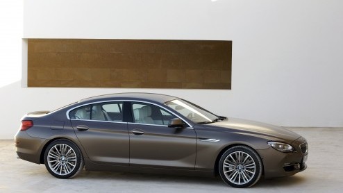 Audi had altijd de naam d grote meester te zijn in het vullen van alle gaatjes in het leveringsprogramma, BMW doet dat inmiddels tenminste zo vaak  en dan met tandheelkundige precisie. Het jongste v
