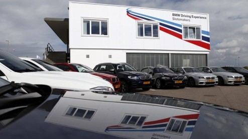 BMW greep het DTM-raceweekeinde te Zandvoort aan om daar, onder de naam Driving Experience Slotemaker de eerste merkgebonden rijvaardigheidstraining in Nederland te openen. Het Experience Center is ge