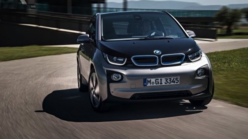 BMW i3 is mondiaal onthuld. Eerste elektrische BMW uit serieproductie, optioneel verkrijgbaar met range extender. Verkoop vindt plaats via BMW i agenten.