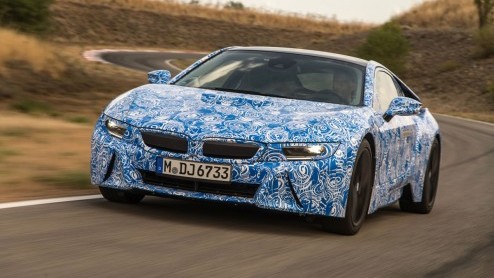BMW heeft weer wat meer details onthuld van de op stapel staande i8 plug-inhybride. Met een gecombineerd vermogen van 362 pk en een ideale gewichtsverdeling is het een ware supersporter.