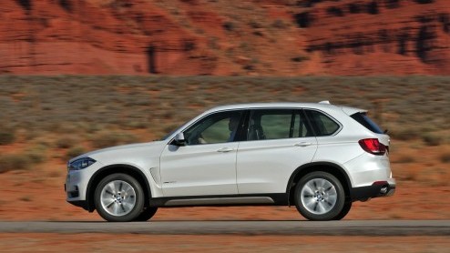 Nieuwe BMW X5 F15 2013 geintroduceerd. Ook leverbaar met sDrive25d (viercilinder en achterwielaandrijving). Vanaf 16 november bij de dealer.