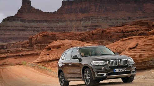 Nieuwe BMW X5 F15 2013 geintroduceerd. Ook leverbaar met sDrive25d (viercilinder en achterwielaandrijving). Vanaf 16 november bij de dealer.