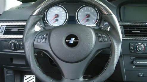BMW tuner Hartge heeft een serie accesoires voor de BMW M3 ontwikkeld. Het bleef niet alleen bij uiterlijk vertoon, ook het motormanagement heeft een wijziging ondergaan. De snelheidsbegrenzer grijpt