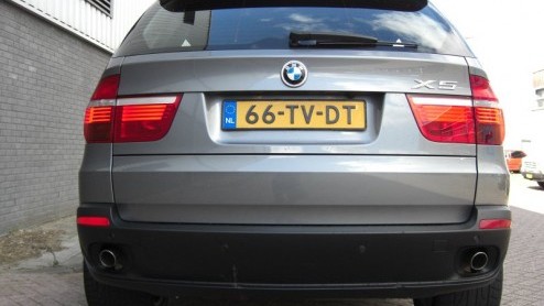 De BMW X5 is d grote hit van BMW. Het merk had in 1999 al snel hun antwoord op 'de SUV' klaar en dat bleef niet onopgemerkt. Hij staat tegenwoordig bekend als d good looking, sportief rijdende P.C-H