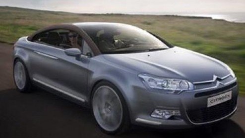 Een geheimpje moet je kunnen bewaren, zeggen ze altijd. Dat dat niet altijd lukt, bewijzen de uitgelekte fotos van de Citron C-Airscape. Deze cabriolet-concept kan beschouwd worden als voorbode van 