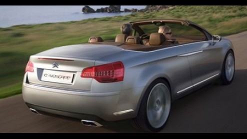 Een geheimpje moet je kunnen bewaren, zeggen ze altijd. Dat dat niet altijd lukt, bewijzen de uitgelekte fotos van de Citron C-Airscape. Deze cabriolet-concept kan beschouwd worden als voorbode van 