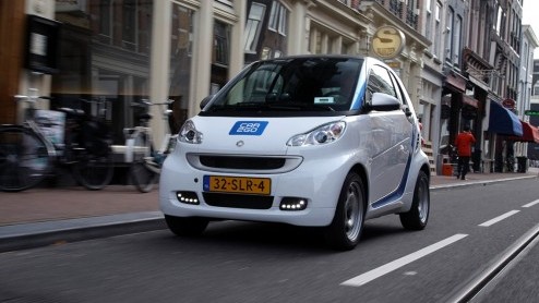 Het VWE heeft onderzoek gedaan naar de populariteit van de elektrische auto. Wat blijkt: de Nissan LEAF en smart fortwo electric drive zijn het meest verkocht. Niet geheel verrassend is dat van de tot