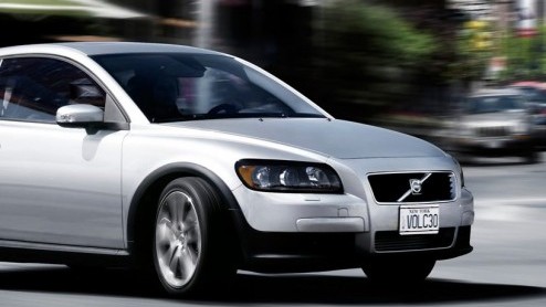 Na de 1-serie als vijfdeurs is geintroduceerd, Audi de A3 Sportback in het gamma heeft, lijkt het geen slechte zet om de Volvo C30 als vijfdeurs te gaan leveren. Tijdens de Tokio Motor Show heeft Magn