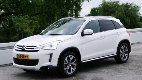 De samenwerking tussen PSA (Peugeot en Citron) en Mitsubishi heeft opnieuw een bastaard opgeleverd, de C4 Aircross. In hoeverre geven de Fransen hun eigen draai aan deze crossover met Japans DNA? We 