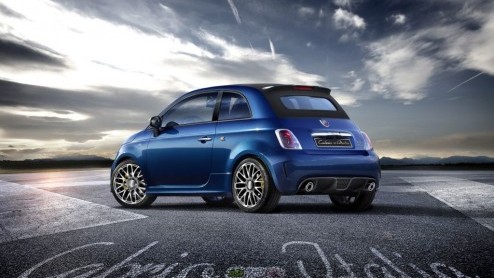 Abarth laat binnenkort op de IAA Frankfurt goed van zich horen met de wereldpremire van drie speciale Abarth-versies; de Abarth 500 Cabrio Italia, Abarth Punto Super Sport en Abarth 695 Competizione.