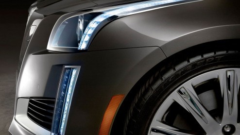 Cadillac presenteert in New York de vernieuwde CTS.