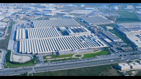 De productiecapaciteit van de Hyundai-fabriek in Turkije, waar de i20 van de band rolt, wordt vergroot van 100.000 naar 200.000 eenheden per jaar. Hier rolt straks ook de nieuwe i10 van de band.