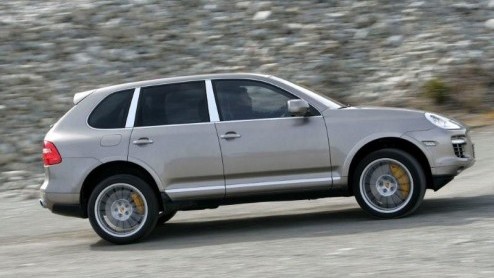 Van de tweede generatie Porsche Cayenne was  in tegenstelling tot zijn voorganger - de meest overtreffende trap Turbo S nog niet in het leveringsprogramma opgenomen. Vandaag komt daar verandering in,
