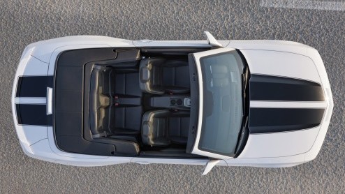 De Chevrolet Camaro is van oorsprong een echte Amerikaanse muscle car. Chevrolet Nederland gaat de auto nu ook officieel leveren in ons land. Er zijn echter wel wat aanpassingen gedaan om de auto in E